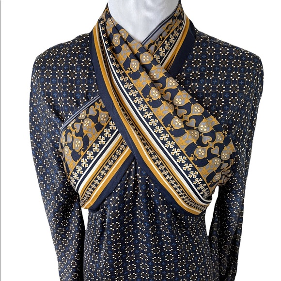 NWT Max Studio Geometric Dress Long Sleeves Size S - Picture 2 of 10